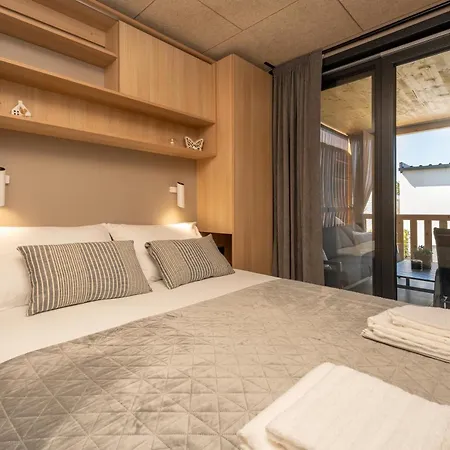 High Standard Mobile 