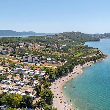 Nyaraló High Standard Mobile 